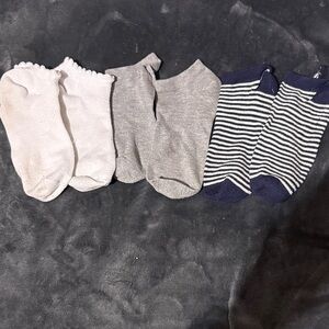 Men's Assorted Ankle Socks - White, Gray, and Navy Striped